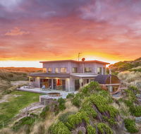 Porky Beach Retreat - King Island Escapes - Dalby Accommodation