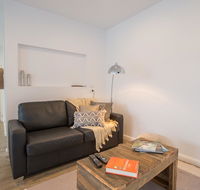Island Quarters - Dalby Accommodation