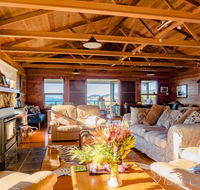 Palana Beach House - Dalby Accommodation