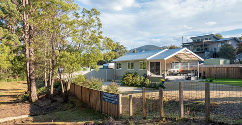 Adventure Bay Holiday Home - Dalby Accommodation 1