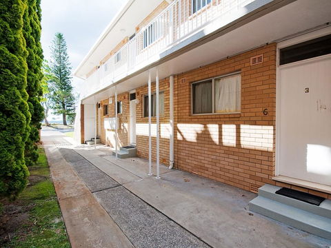 'Beachside' Shoal Bay, Unit 6 - Dalby Accommodation 0