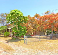 'Daves Place' 27 Rigney St - Holiday house with WIFI Aircon  Boat Parking - Dalby Accommodation