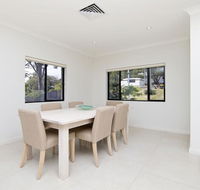 'Ocean to Beach' Luxury Hide Away - Dalby Accommodation