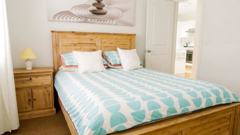 'RIVERSIDE RETREAT' 544 Ocean Drive, North Haven - Dalby Accommodation 1