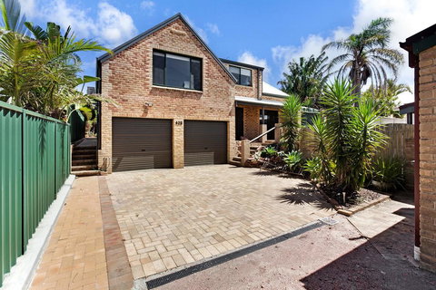 'Salt Wood' Cabin Style Retreat - Dalby Accommodation 0