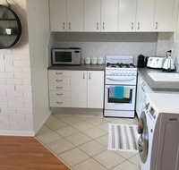 'The Mount' Trendy with City Views - Dalby Accommodation