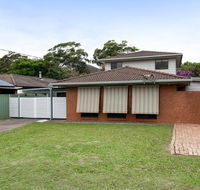'Willows At The Bay' 111 Horace St - Large House with Aircon WIFI and Boat Parking. - Dalby Accommodation