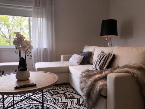 1 Bedroom Art Deco Apt With Study - Dalby Accommodation 0