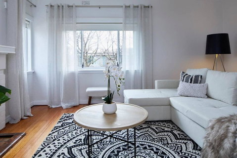 1 Bedroom Art Deco Apt With Study - Dalby Accommodation 2