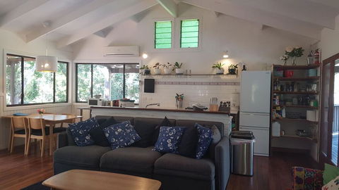 1 Bedroom Home Surrounded By Nature - Dalby Accommodation 2