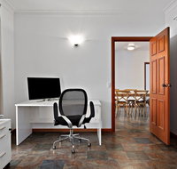 1 Gordon St Cowes - Kenros Beach House - Dalby Accommodation