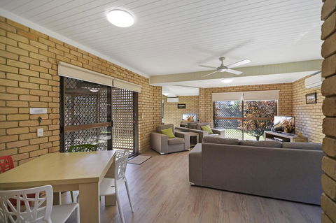 1/5 Piper Street, Peregian Beach - Dalby Accommodation 3