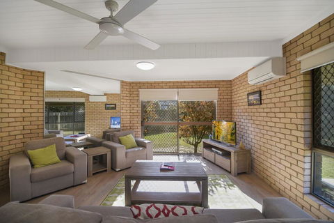 1/5 Piper Street, Peregian Beach - Dalby Accommodation 0