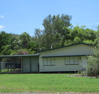 12 Wansfell Street Picnic Bay - Dalby Accommodation