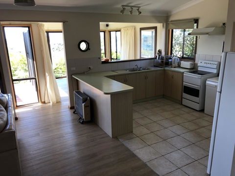 121 Montague Avenue, Kianga - Dalby Accommodation 3