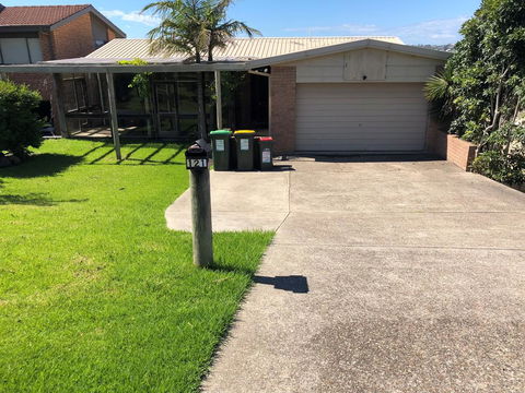 121 Montague Avenue, Kianga - Dalby Accommodation 0