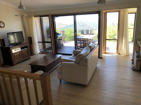 121 Montague Avenue, Kianga - Dalby Accommodation 2