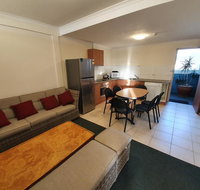 16 Lakeview Plaza - Dalby Accommodation