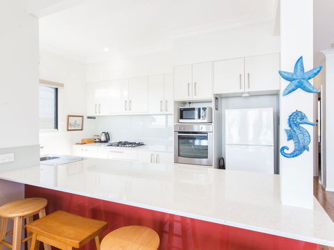 18 Cliff Road - Dalby Accommodation 3