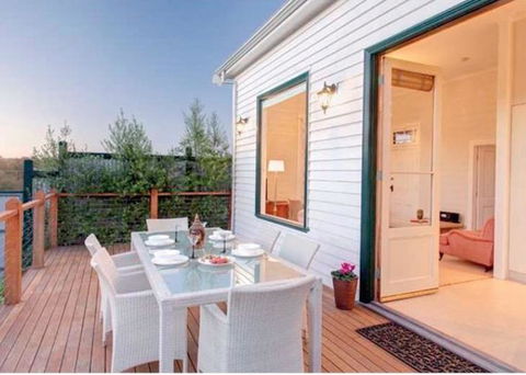 1880s Kananook Boutique Historic Luxury Apartment FSC Private Villa Bairnsdale - Dalby Accommodation 0