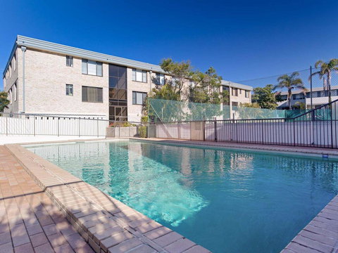2 'The Dunes', 38 Marine Drive - Pool, Tennis Court And So Close To The Beach - Dalby Accommodation 1
