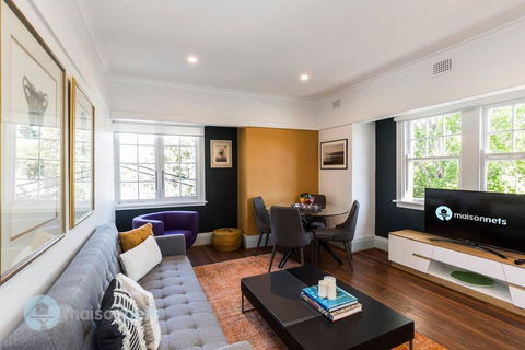 2 Bdrm Art Deco Apt, Stroll To Bondi Junction - Dalby Accommodation 0