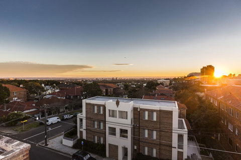 2 Bdrm Art Deco Apt, Stroll To Bondi Junction - Dalby Accommodation 2