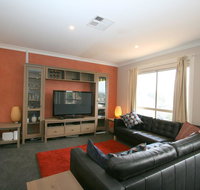 2/17 Jillamatong Street - Dalby Accommodation