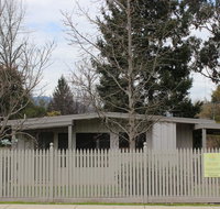 20 Toorak Rd Bright - Dalby Accommodation
