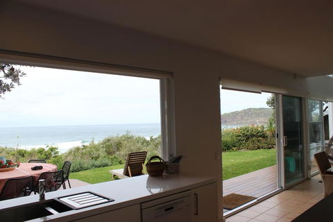 22 ON COAST - (Weekly Only) - Dalby Accommodation 0