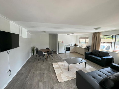 Bunya Mountains Tavern - Dalby Accommodation 1