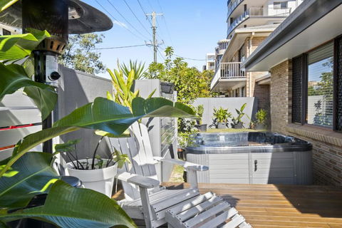 CARAVAN, BOAT & PET Friendly - RIGHT ON THE BORDER - Dalby Accommodation 1