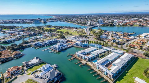 C Mandurah Apartment Resort - Dalby Accommodation 0