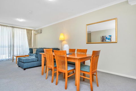 C Mandurah Apartment Resort - Dalby Accommodation 2
