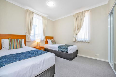 C Mandurah Apartment Resort - Dalby Accommodation 3