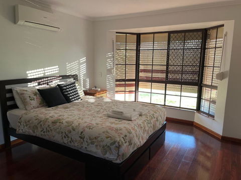 Charming 4BR Retreat Near Gawler - Dalby Accommodation 0