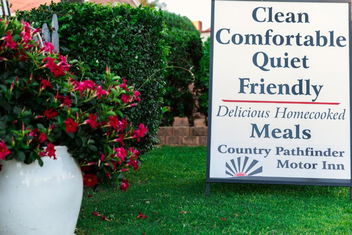 Country Pathfinder Motor Inn with Dalby Accommodation