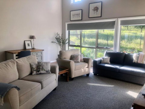 Danara Cottage - Dalby Accommodation 3