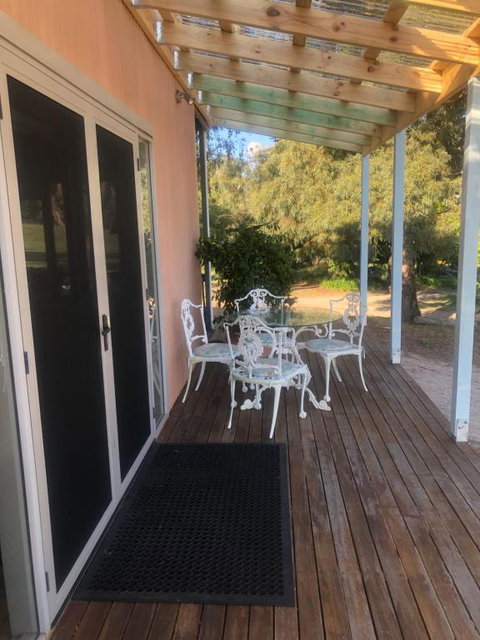 Danara Cottage - Dalby Accommodation 4