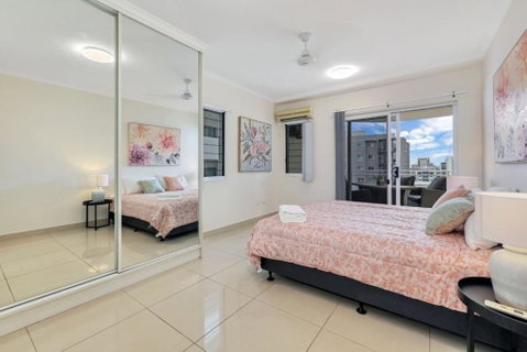 Darwin CBD Stunner - Dalby Accommodation 2