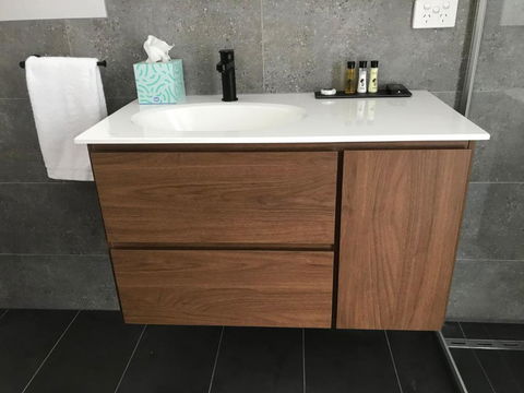 Derwent Mist Villas (Acacia Villa) - Dalby Accommodation 3