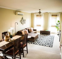 3 Bdrm House With Parking  Outdoor Entertaining - Dalby Accommodation