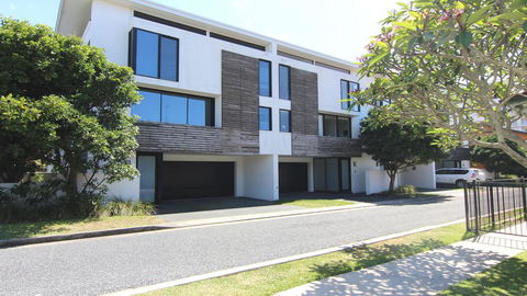 3/26 West Street-CBD Location! - Dalby Accommodation 0