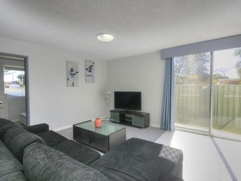 45B Wharf Street Downstairs - Dalby Accommodation 2