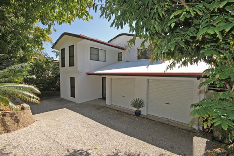 8 Springfield Avenue - Pet Friendly, Linen Included - Dalby Accommodation 0
