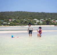 9 Marshall Street - Large Family Holiday Home just Metres to the Beach - Dalby Accommodation