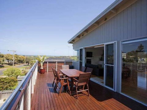 A Beautiful Beach House Torquay - Dalby Accommodation 0
