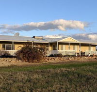 A Better Life Animal Sanctuary FarmStay - Private Two-Bedrooms Lounge Room  Bathroom  Toilet Shared Kitchen - Dalby Accommodation