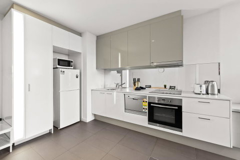 A Bright & Airy CBD Apt Next To Southern Cross - Dalby Accommodation 2