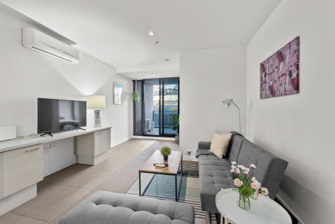 A Bright & Airy CBD Apt Next To Southern Cross - Dalby Accommodation 0